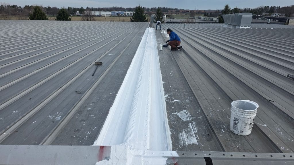 Metal Roof
Factory
Seams
